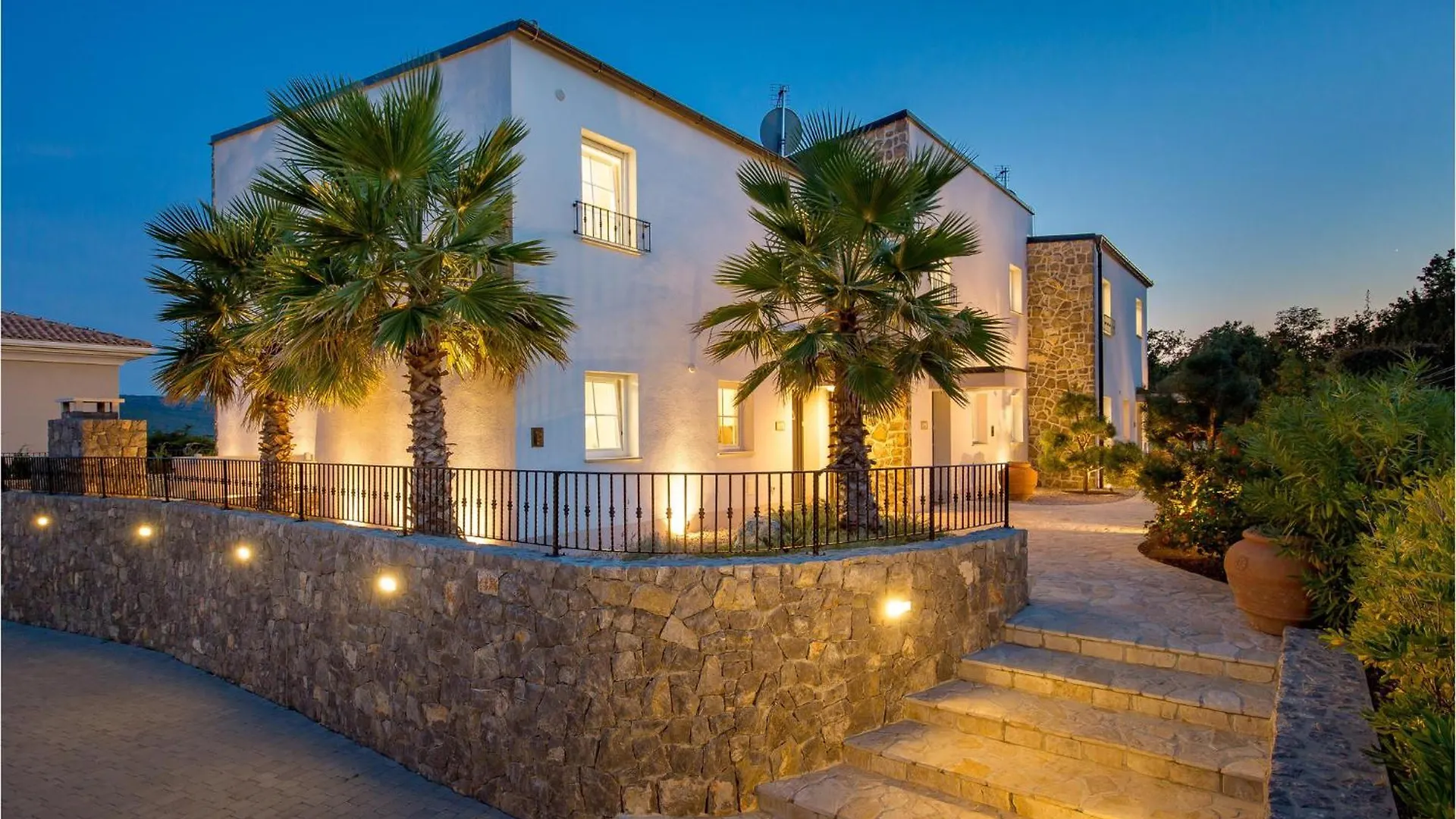 Lovely Home In Kornic With Kitchen