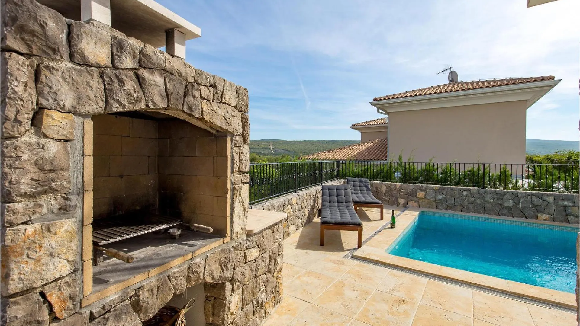 Lovely Home In Kornic With Kitchen 0*,  Croatia